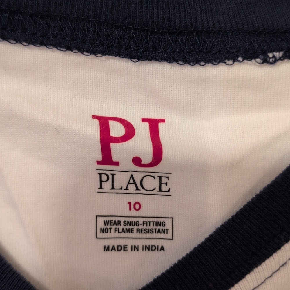 Children's Place Kids Christmas Home For  The Holidays Pajama Set Bundle - Picture 3 of 7